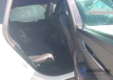 2024 Maserati Levante Modena Ultima z USA, uszkodzony, nr VIN ZN661YUM7RX447169